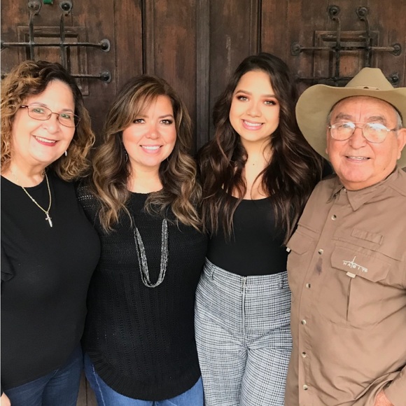 Meet your Posher, Kathy - Picture 3 of 6